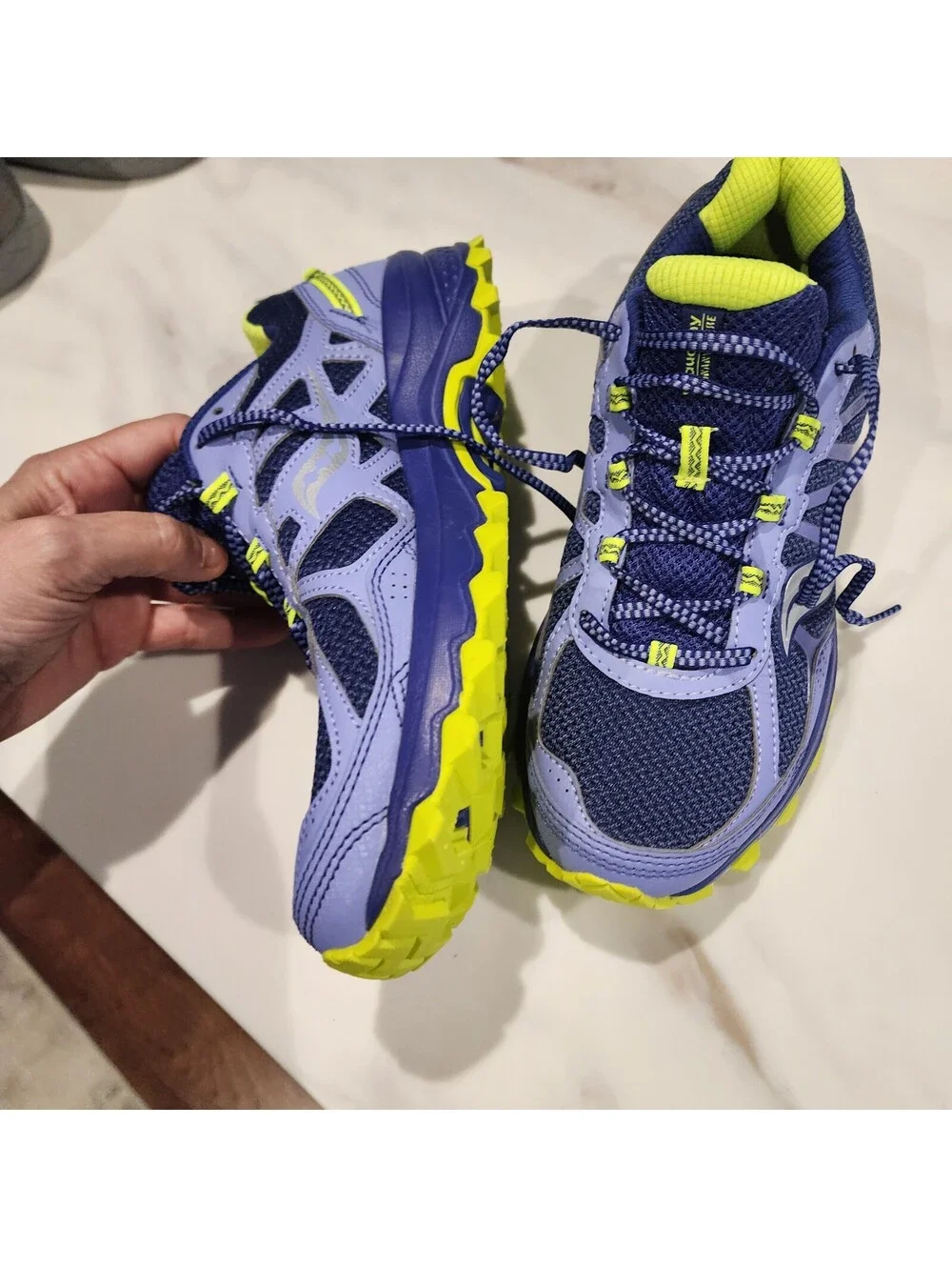 Saucony womans Trail Running Shoes Size 10 Blue and Yellow